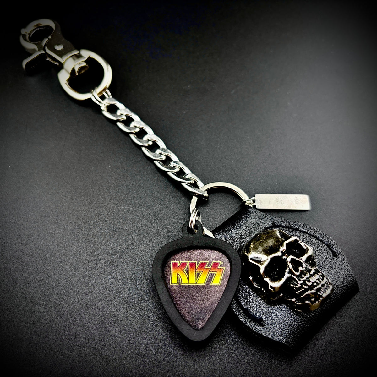 KISS Gradient Logo PICKCHAIN belt loop guitar pick holder by SKULL & CHAIN