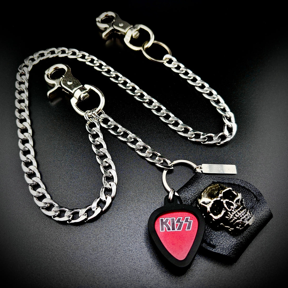 KISS RED BLACK LOGO PICKCHAIN™ WALLET CHAIN