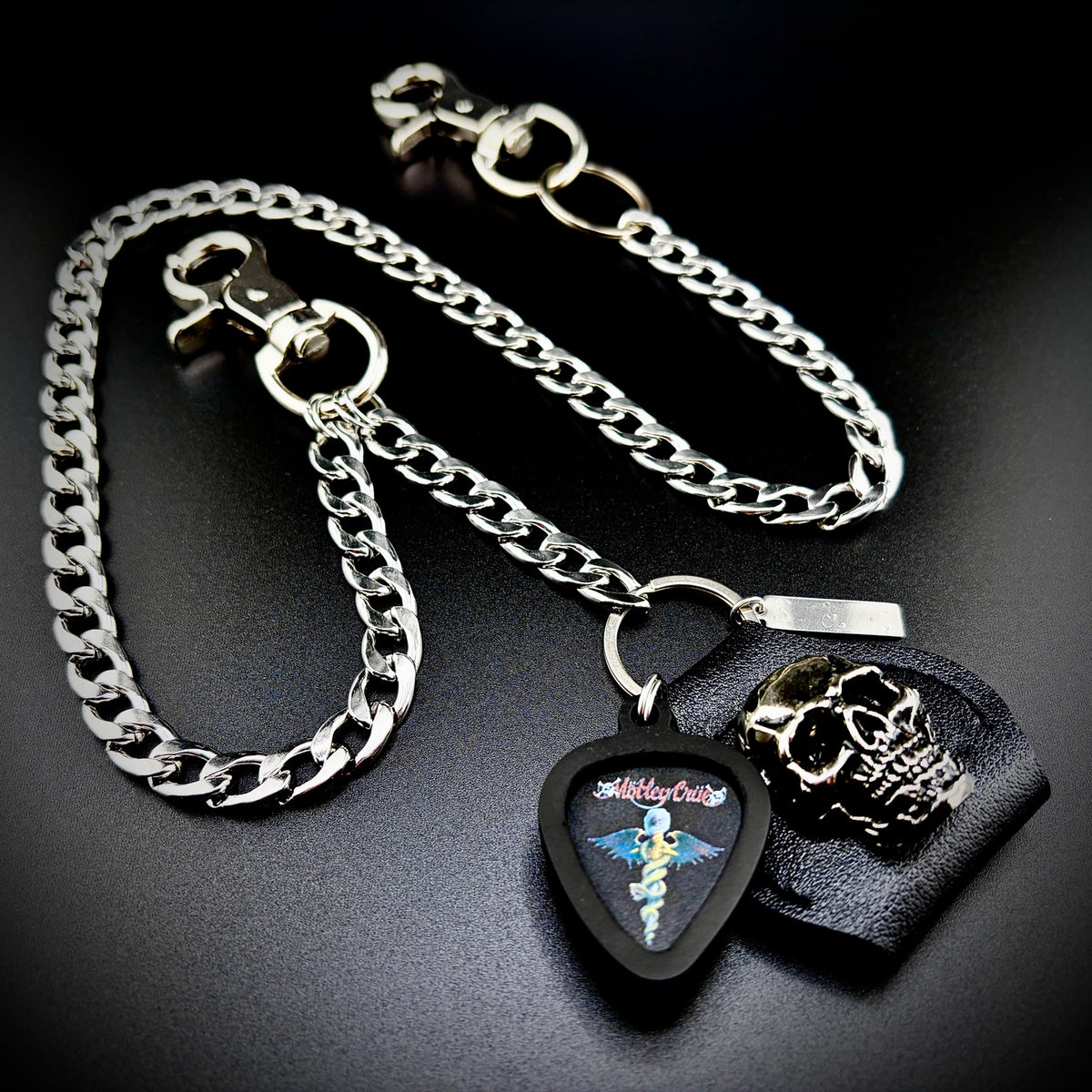 MÖTLEY CRÜE DR. FEELGOOD PICKCHAIN™ WALLET CHAIN